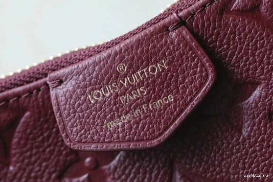 WIS EASY LOUIS VUITTON ON STRAP POUCH 1029